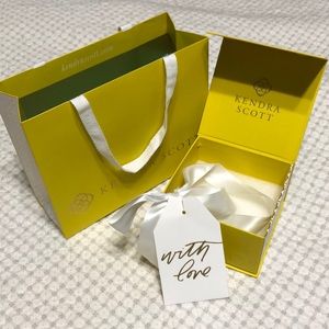 Kendra Scott Gift Wrapping Set